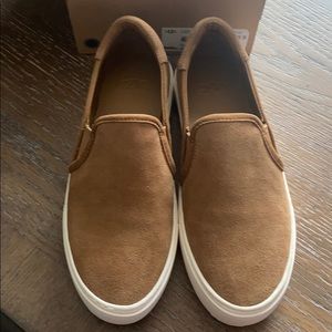 Ugg Jass slip on loafer